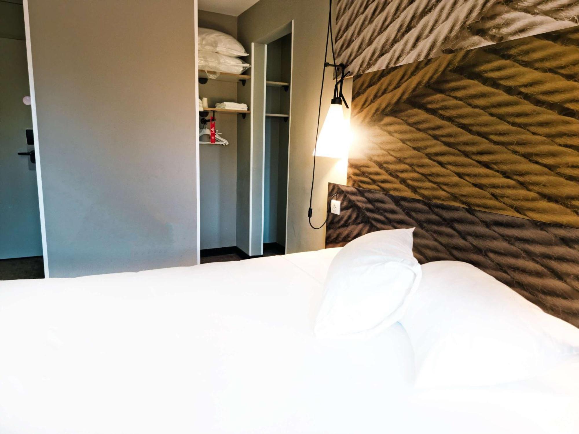 Ibis Caen Porte D'Angleterre Esterno foto