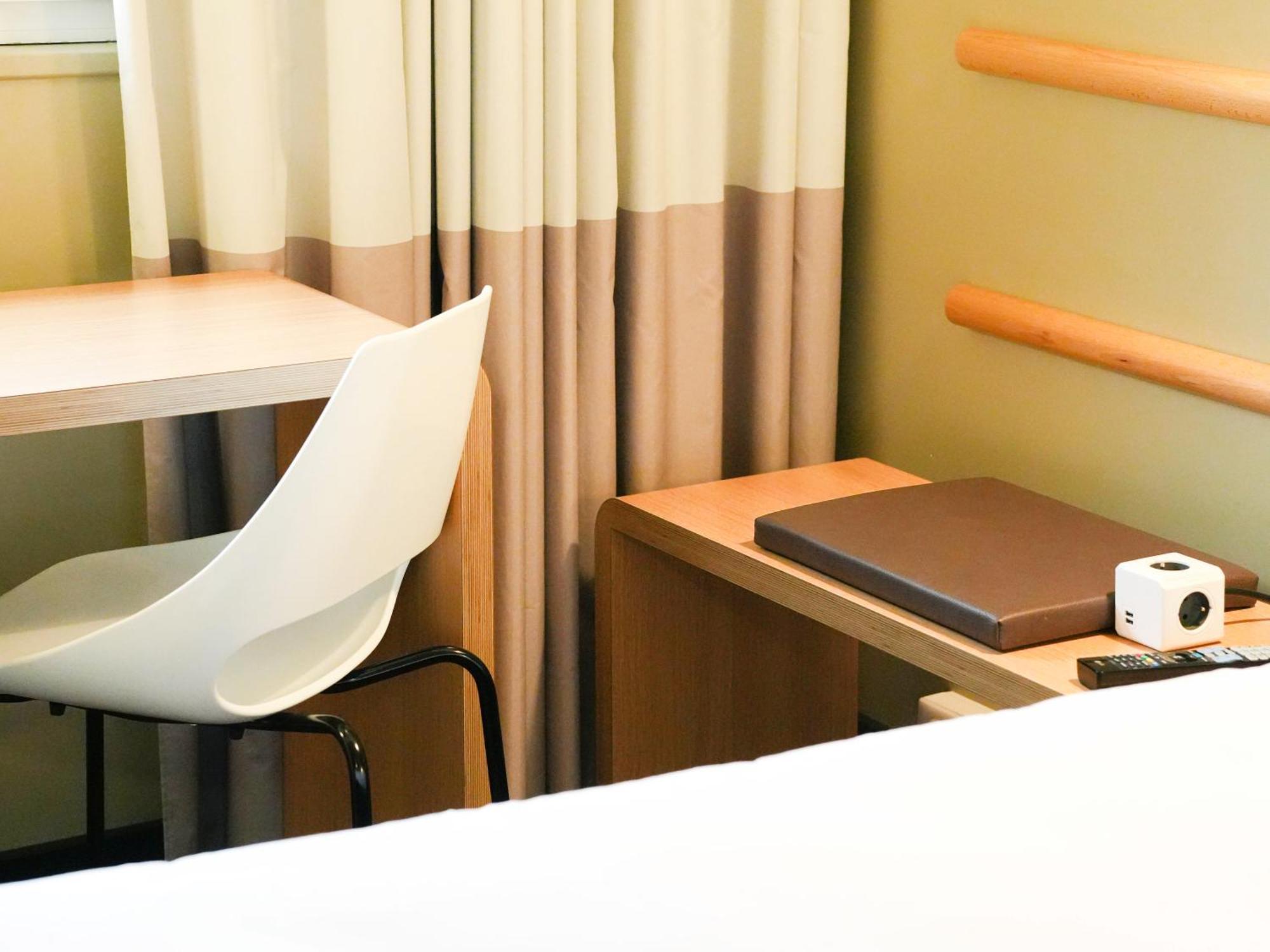 Ibis Caen Porte D'Angleterre Esterno foto