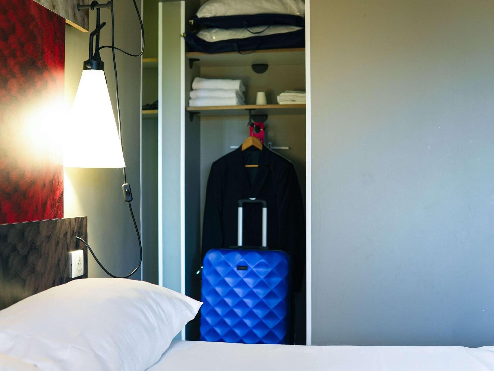 Ibis Caen Porte D'Angleterre Esterno foto